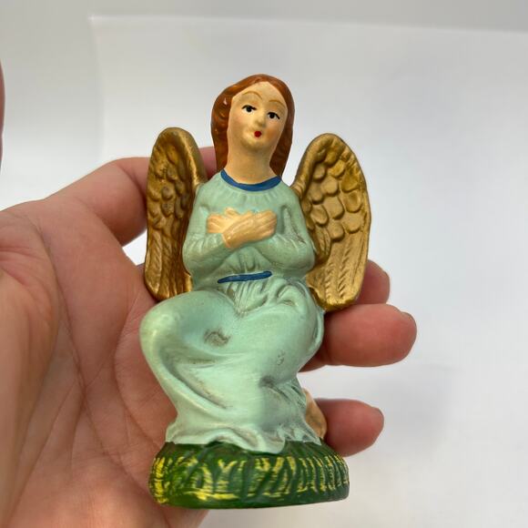 Vintage Nativity Angel Gold Wings Crossed Hands 3 3/4" Made in Japan Green - Picture 1 of 9